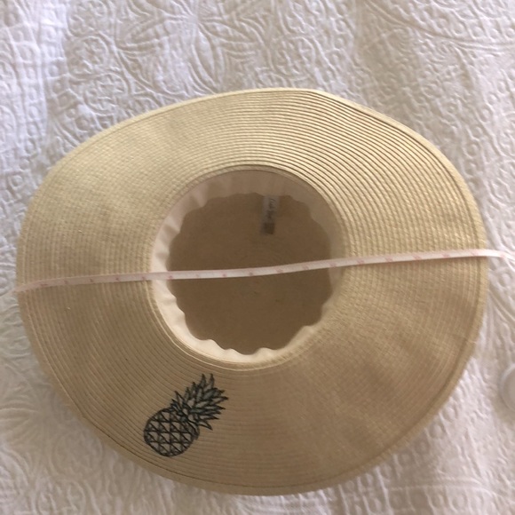 Beach Hat - Picture 5 of 5